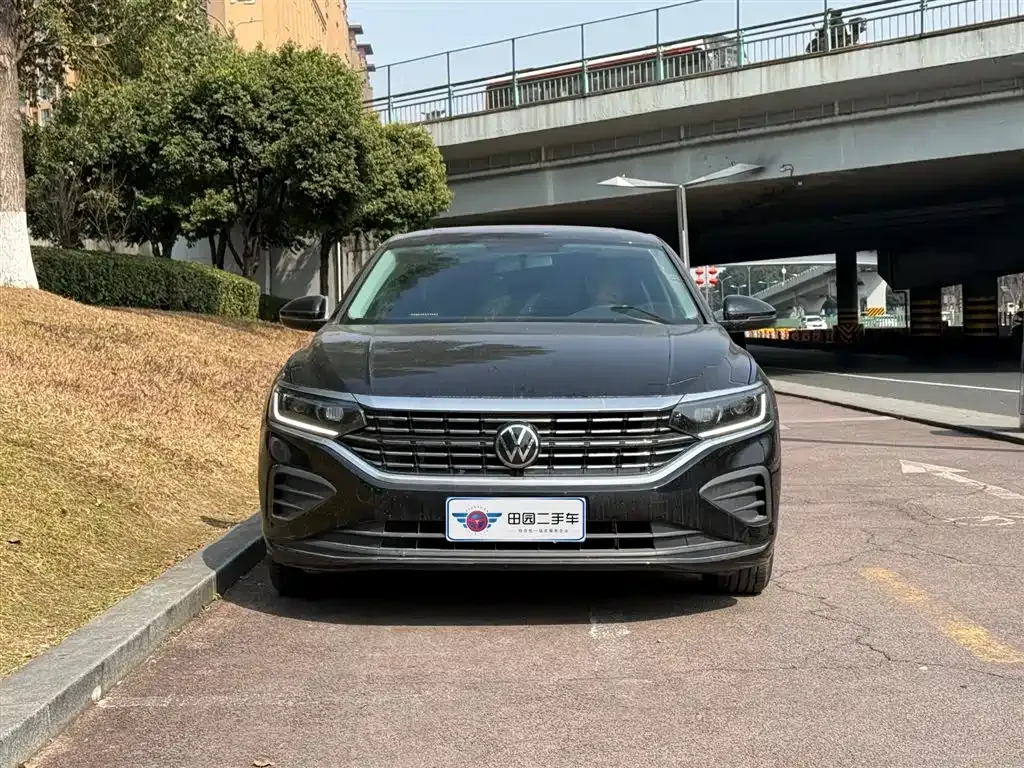 Volkswagen Passat — фото 8