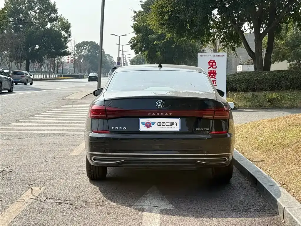 Volkswagen Passat — фото 6