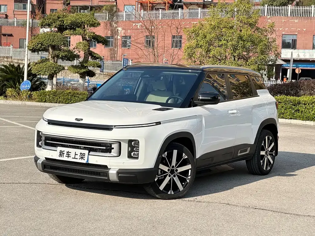 Geely Icon — фото 1