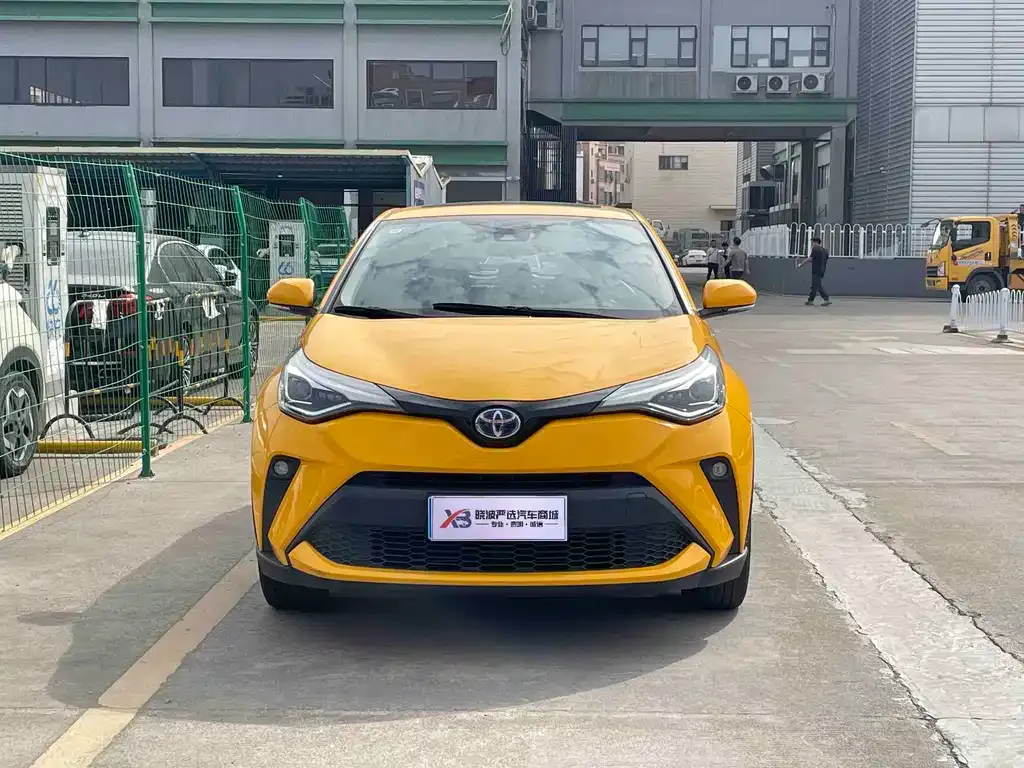 Toyota C-HR — фото 7