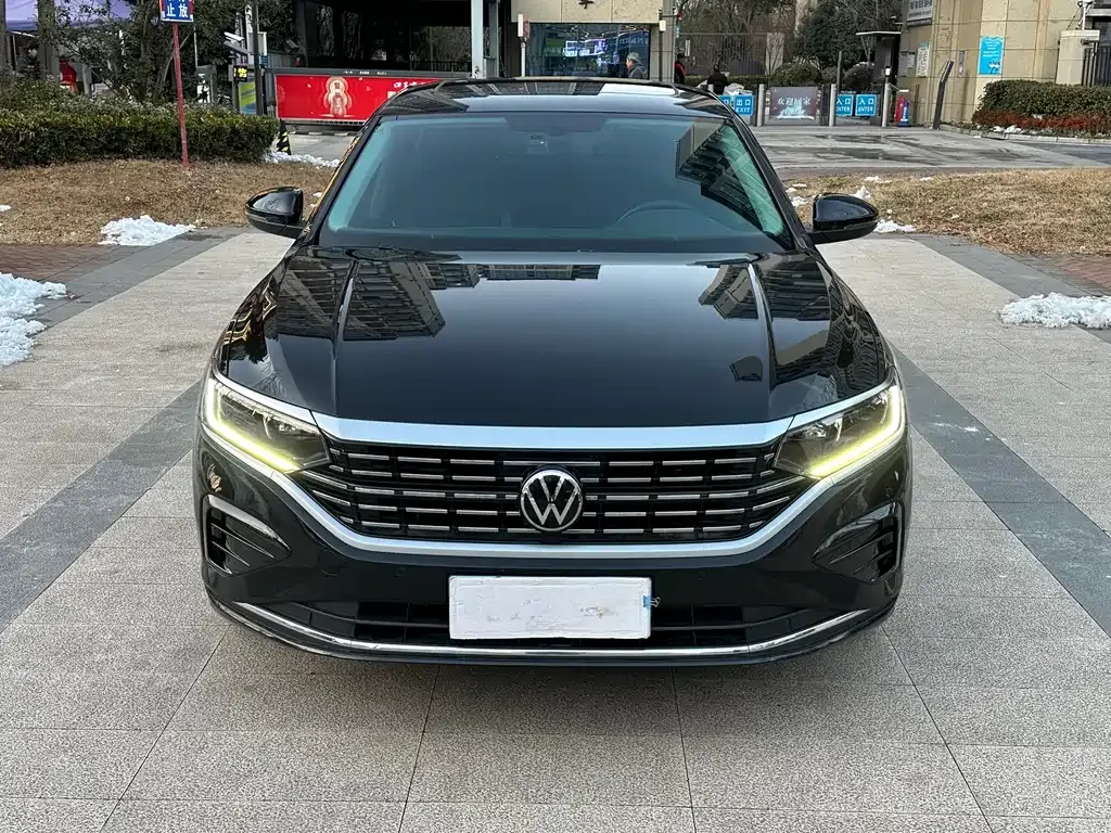 Volkswagen Passat — фото 7