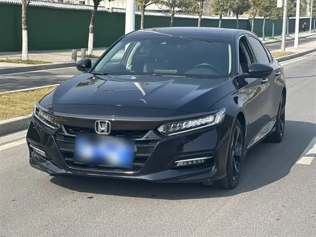 Honda Accord — фото 7