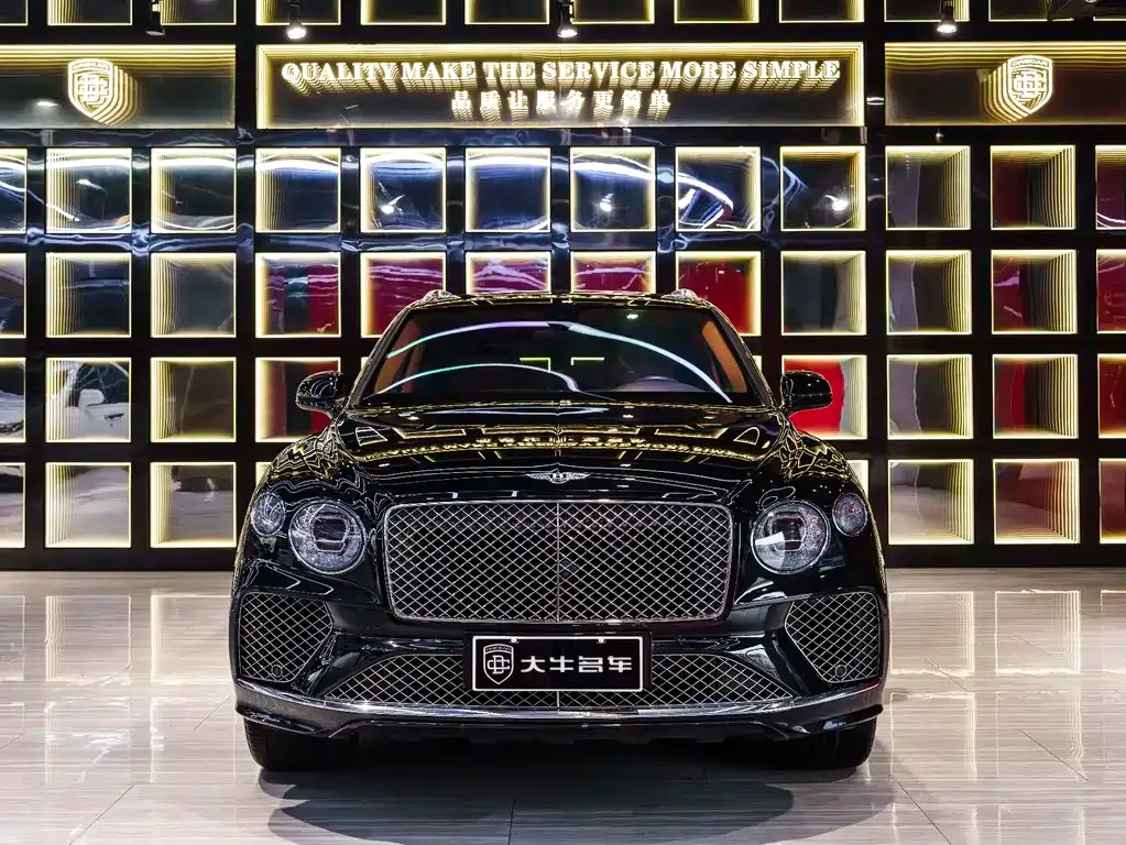 Bentley Bentayga — фото 10