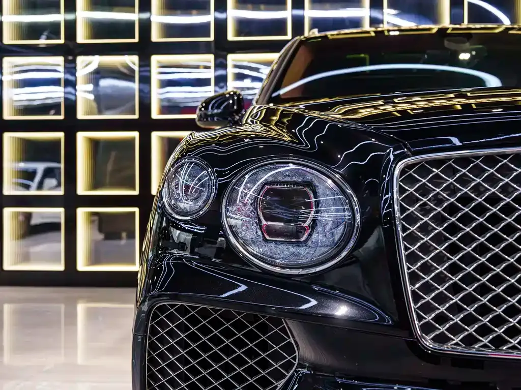 Bentley Bentayga — фото 3