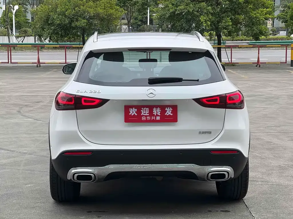 Mercedes-Benz GLA — фото 9
