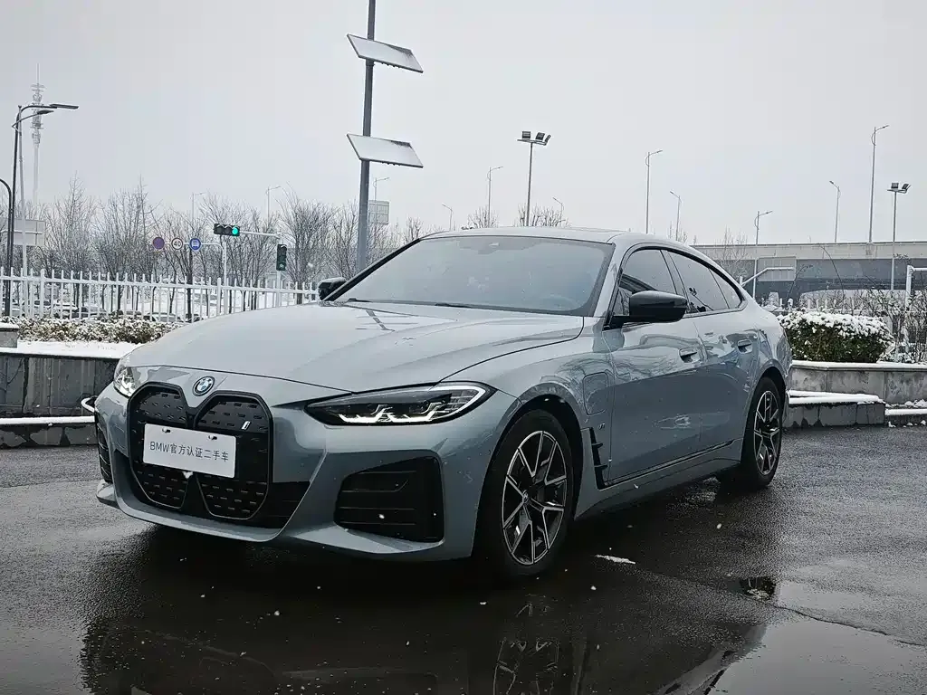 BMW i4 — фото 1