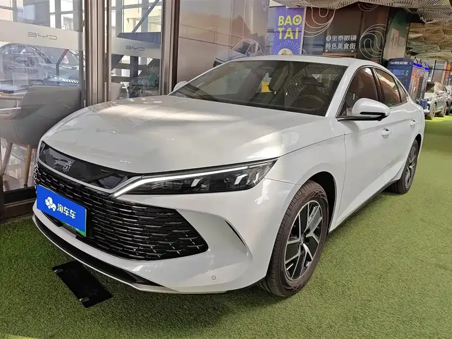 BYD Qin L — фото 1