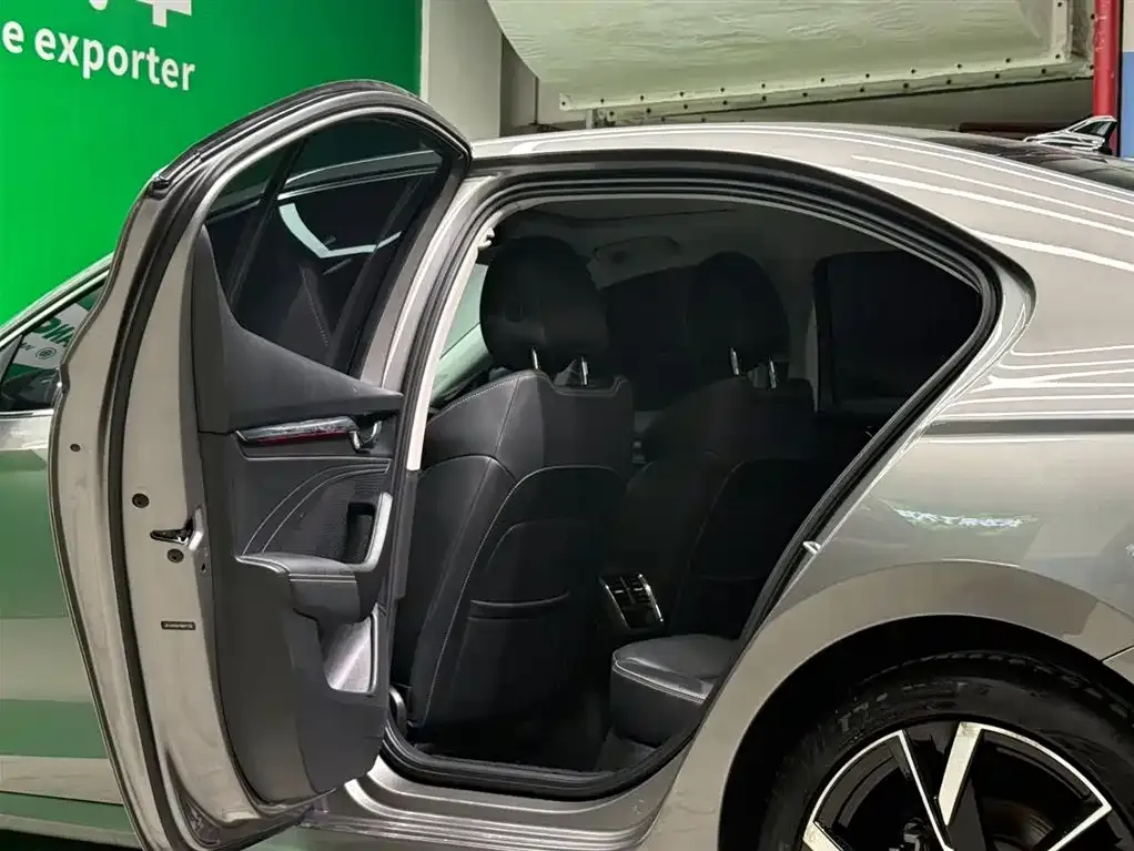 Skoda Octavia — фото 7