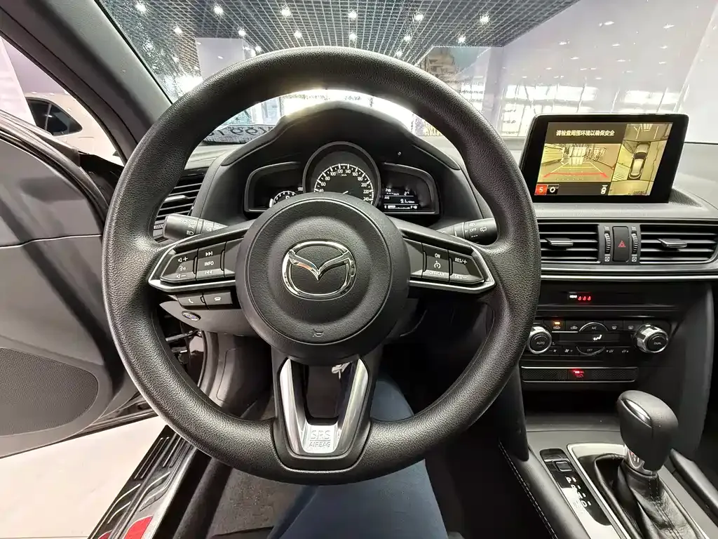 Mazda CX-4 — фото 9