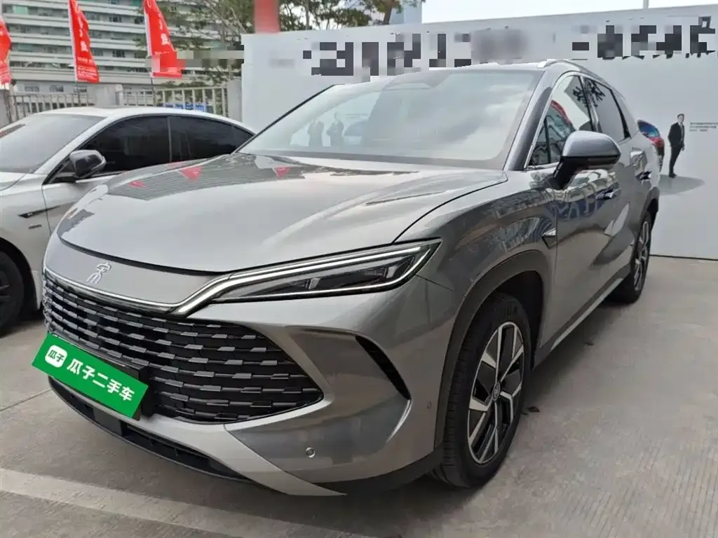 BYD L DM-i — фото 1