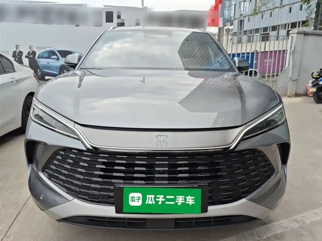 BYD L DM-i — фото 4
