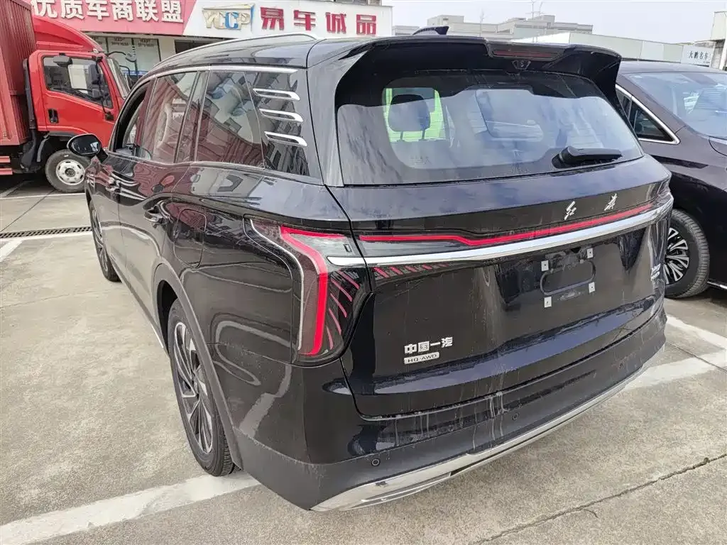 Hongqi HS7 PHEV — фото 6