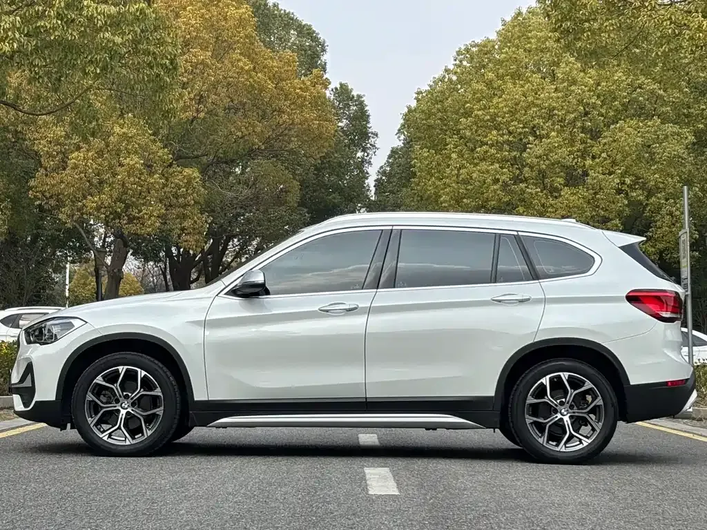 BMW X1 — фото 6