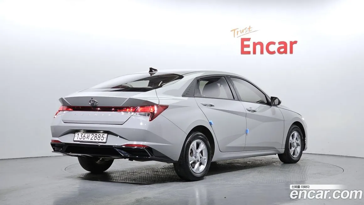Hyundai AVANTE — фото 3