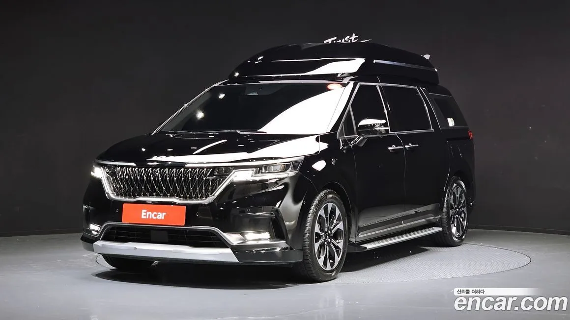 Kia Carnival — фото 1