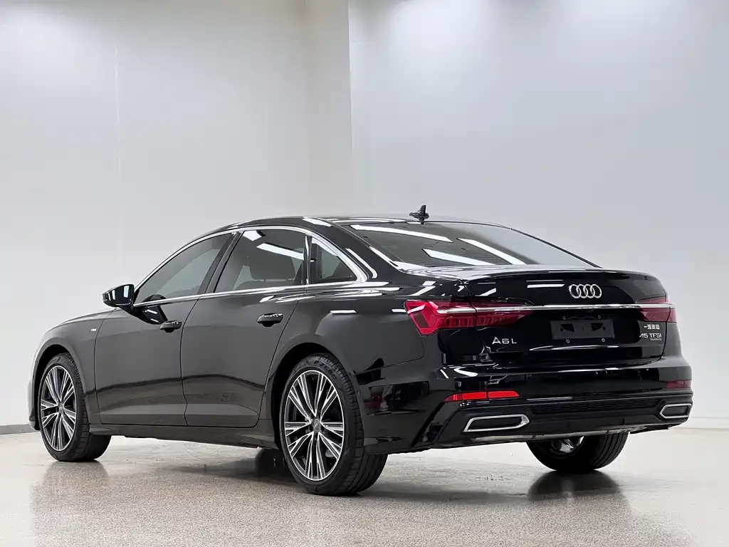Audi A6L — фото 3