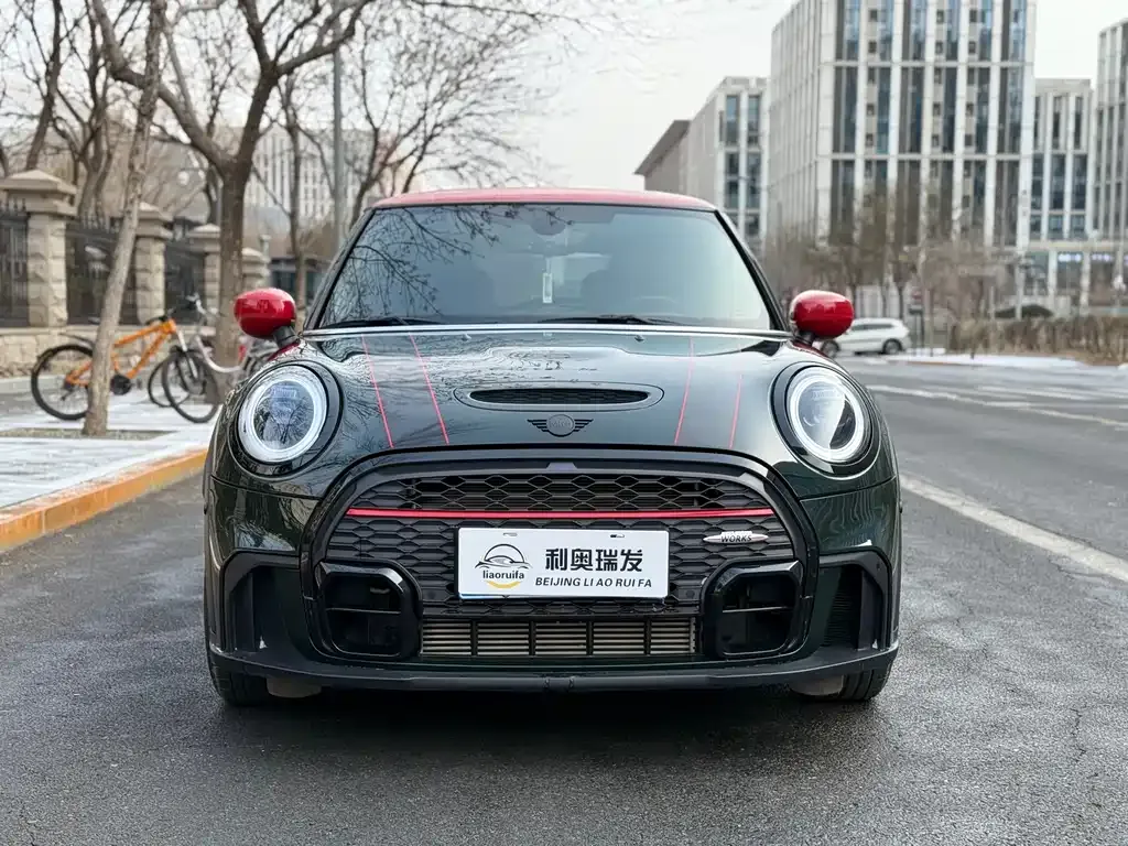 MINI JCW (John Cooper Works) — фото 10
