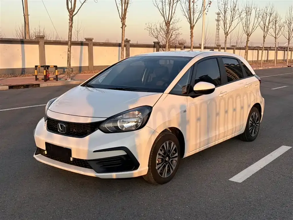 Honda Fit — фото 7