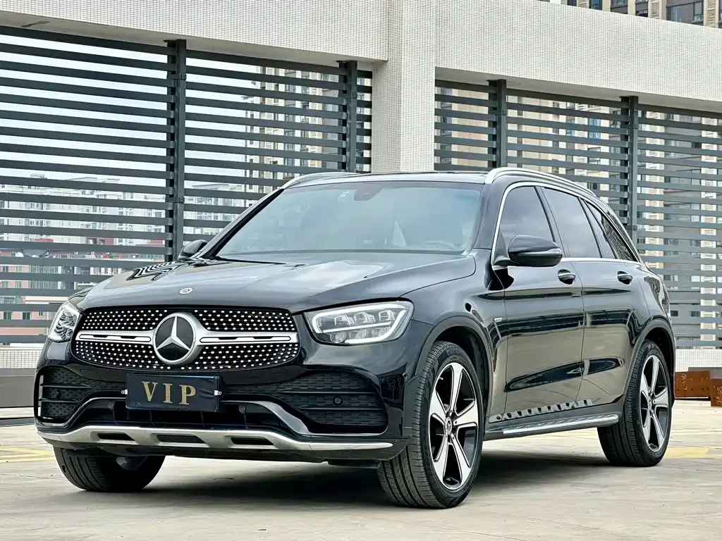 Mercedes-Benz GLC — фото 1