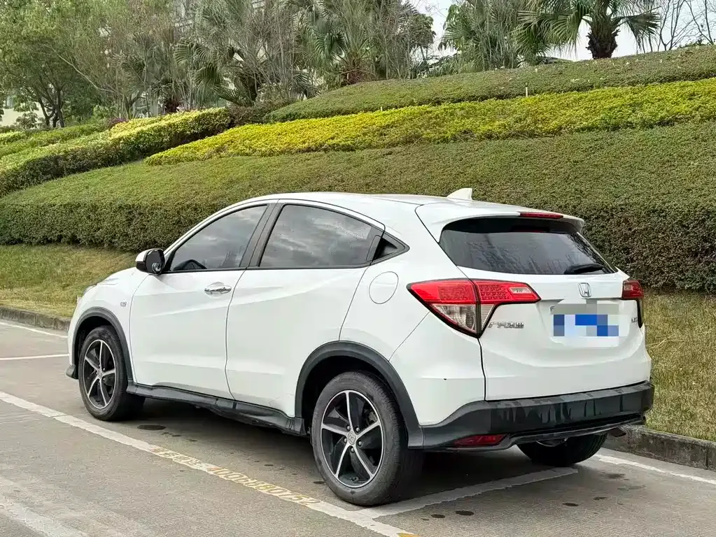 Honda Vezel — фото 3