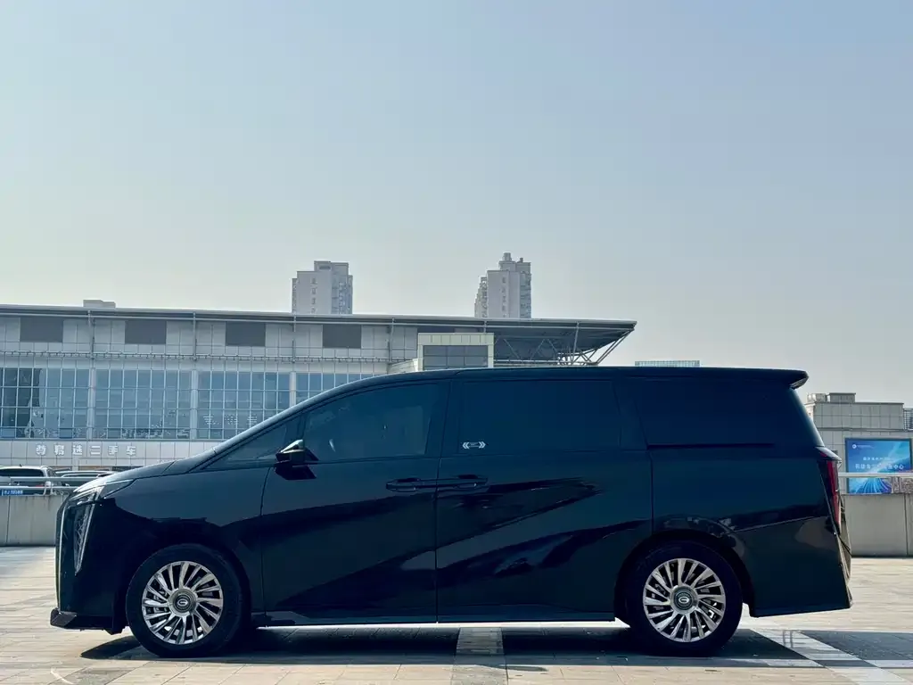 GAC Motor Trumpchi M8 — фото 2