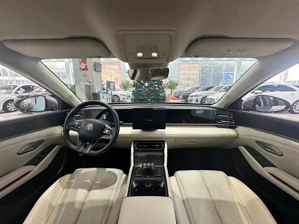 BYD Qin L — фото 8