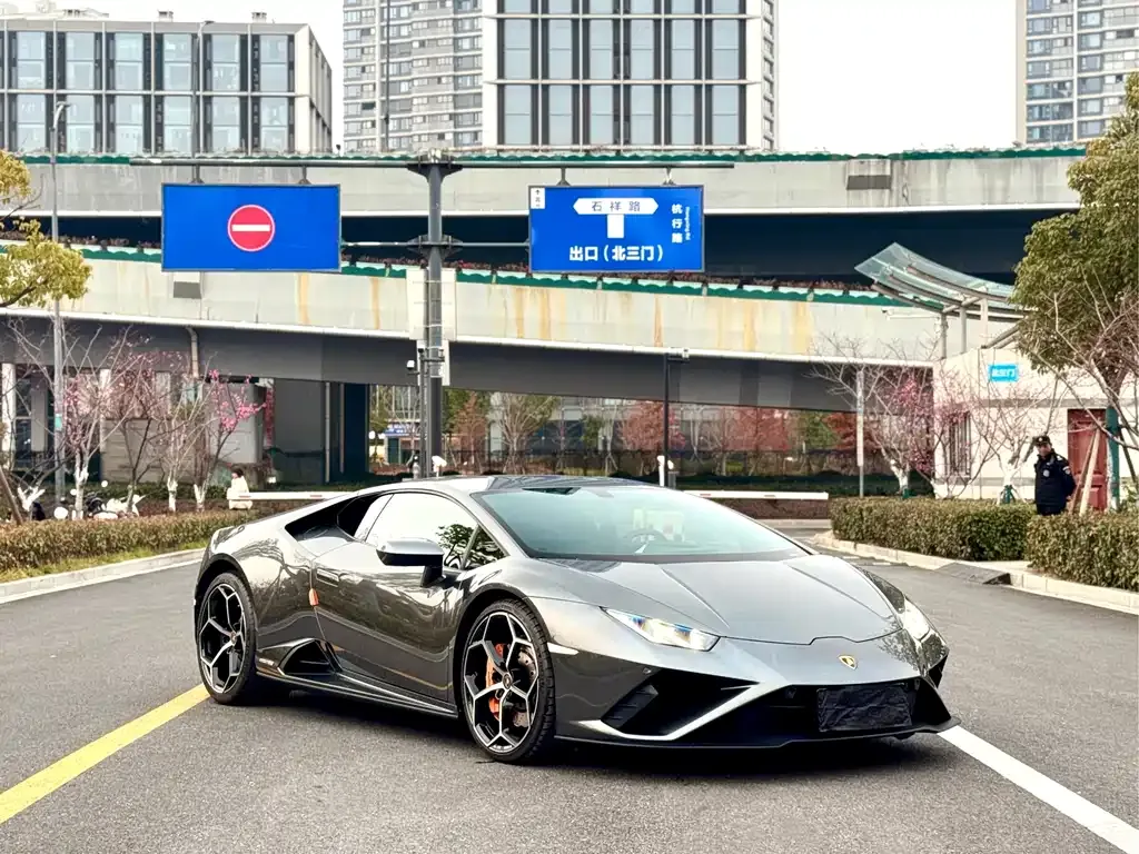 Lamborghini Huracan — фото 3