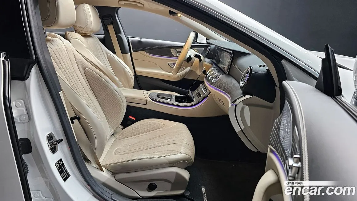 Mercedes-Benz CLS-Class — фото 10
