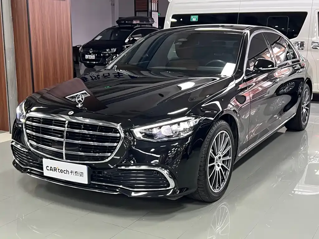 Mercedes-Benz S-Class — фото 1