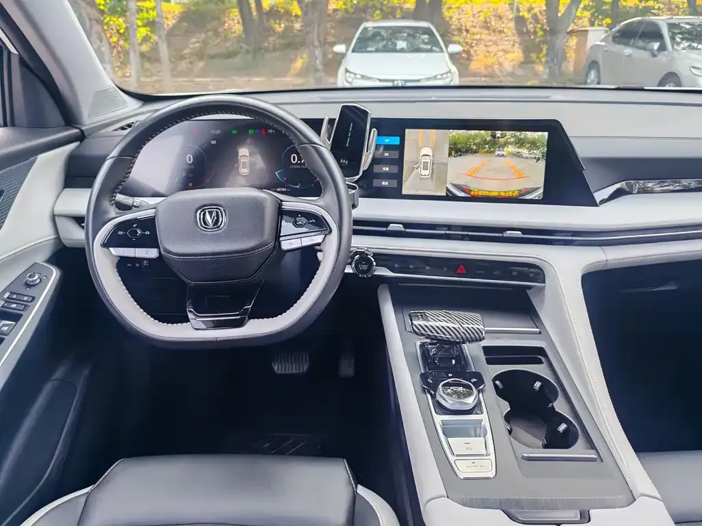 Changan CS75PLUS — фото 10