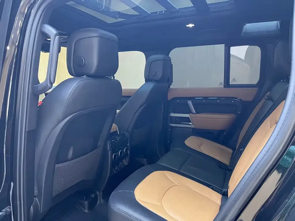 Land Rover Defender — фото 5