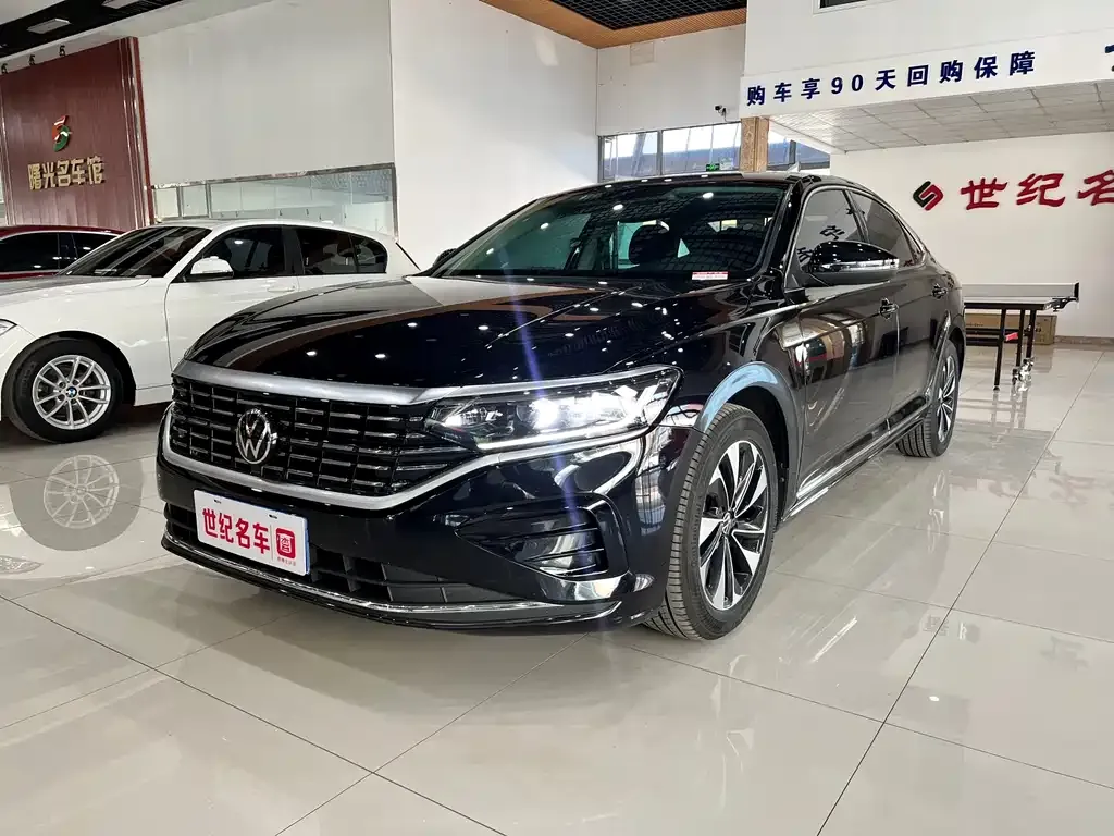 Volkswagen Passat — фото 1