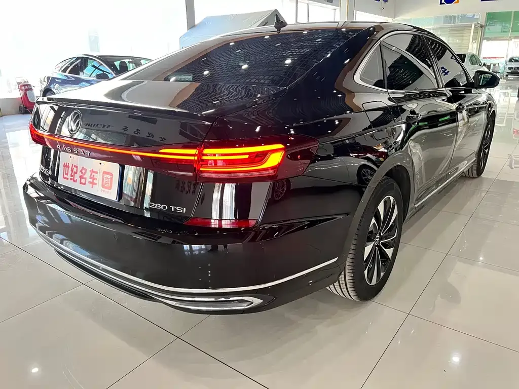 Volkswagen Passat — фото 4