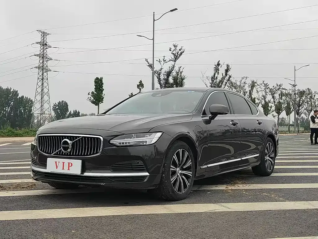 Volvo S90 PHEV — фото 1