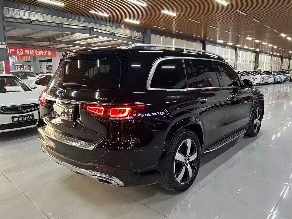 Mercedes-Benz GLS — фото 5