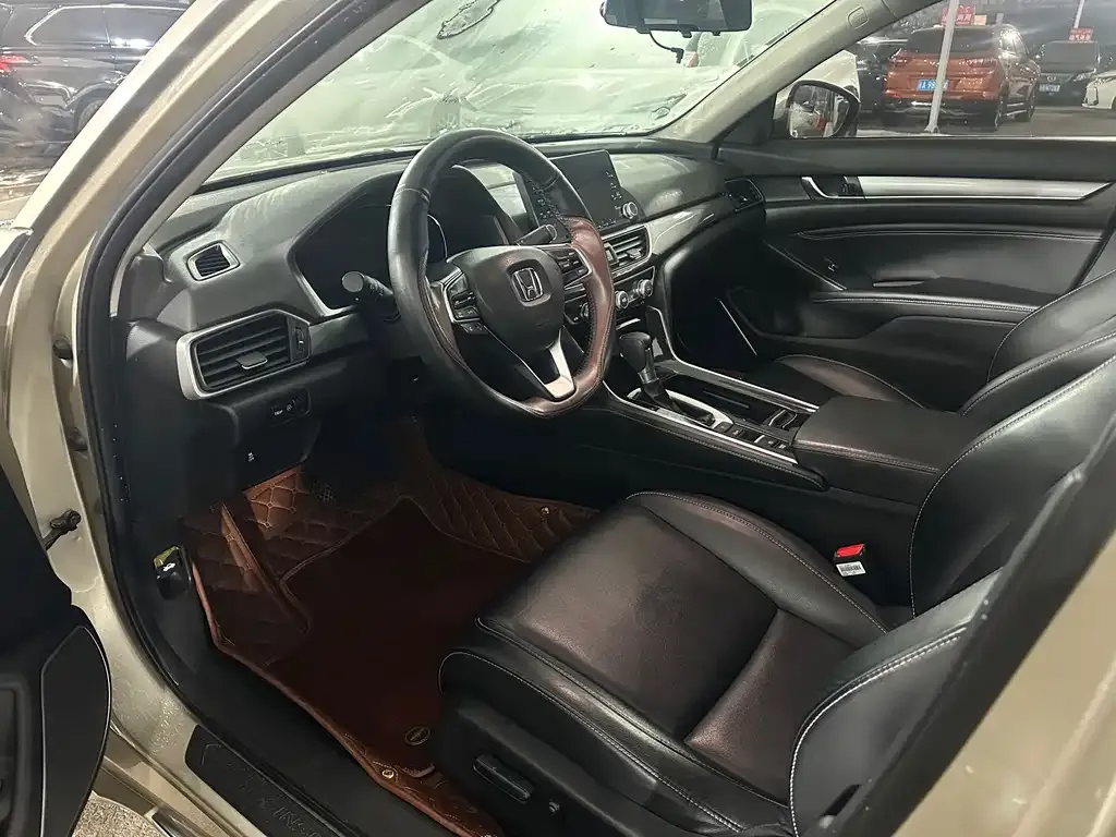 Honda Inspire — фото 10