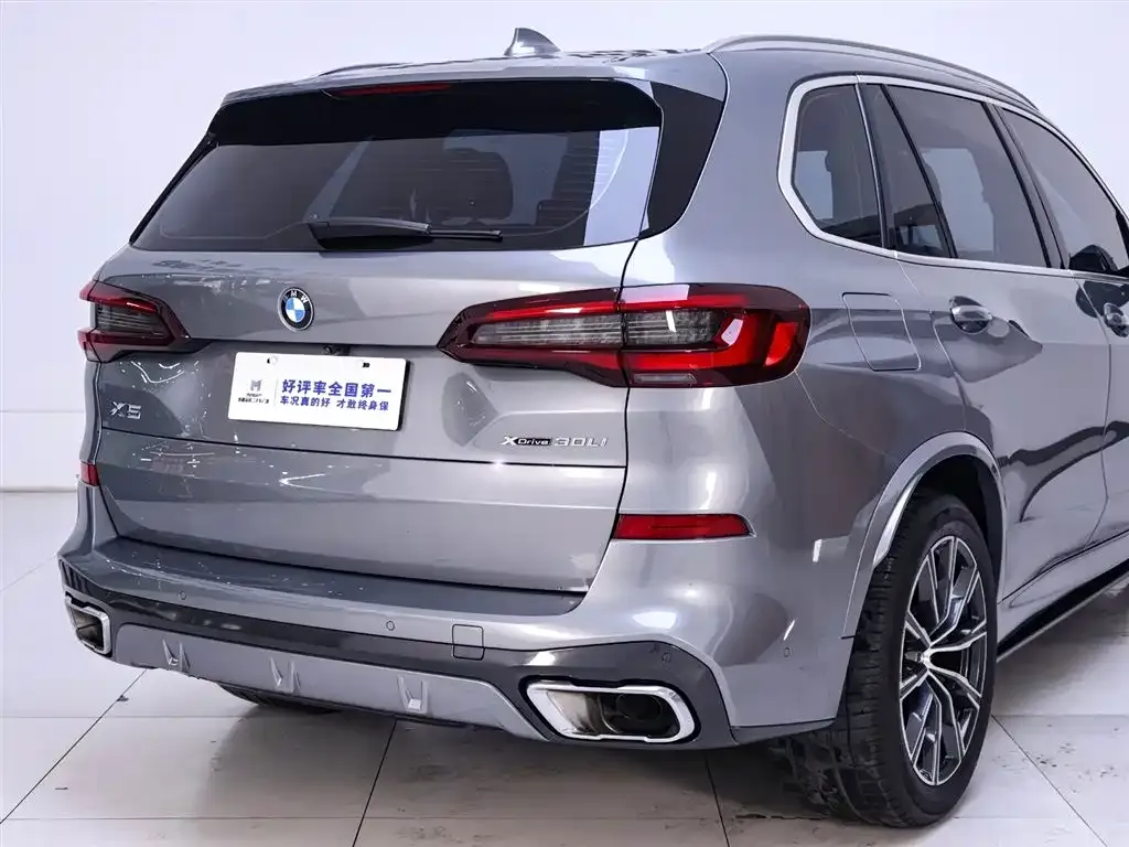 BMW X5 — фото 9