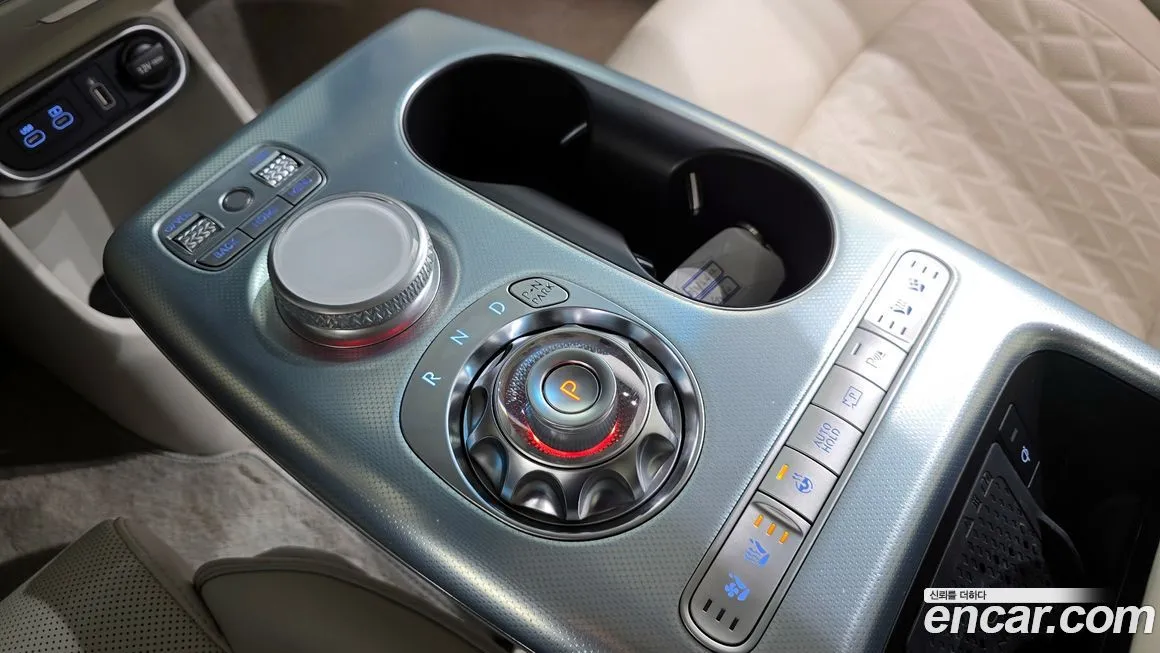 Genesis GV60 — фото 10