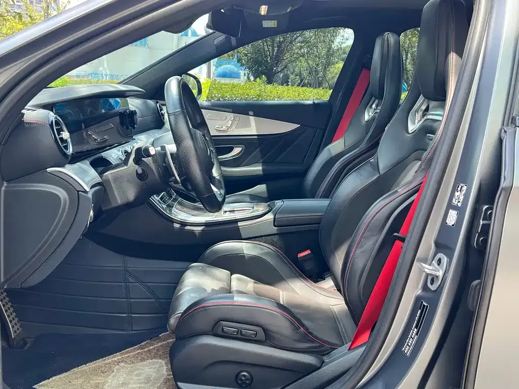 Mercedes-Benz E-Class AMG — фото 2