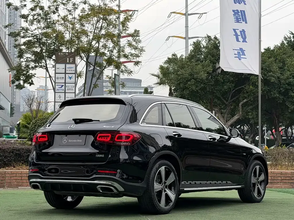 Mercedes-Benz GLC — фото 10