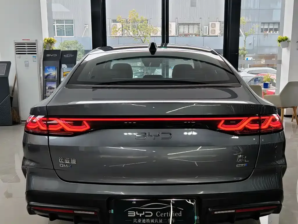 BYD Qin L — фото 9