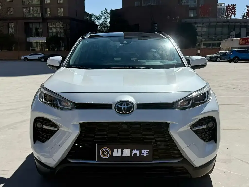 Toyota Wildlander — фото 1