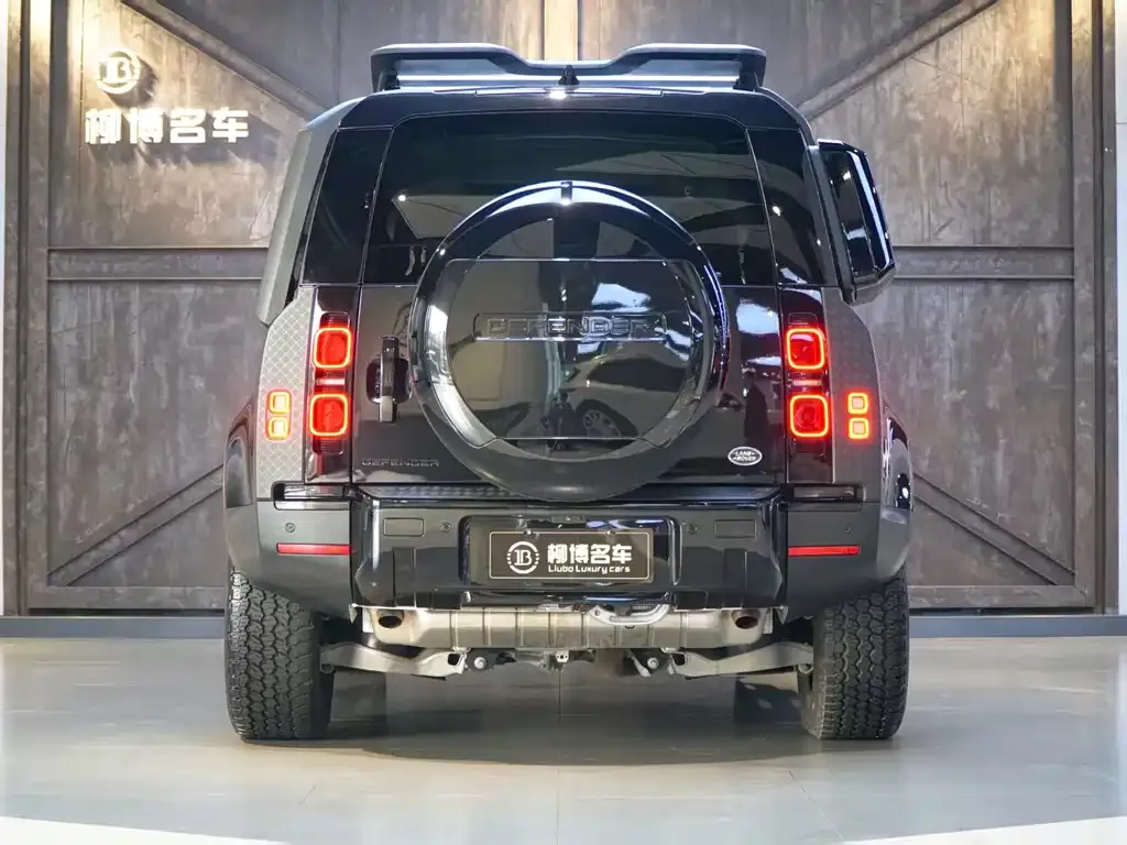 Land Rover Defender — фото 4