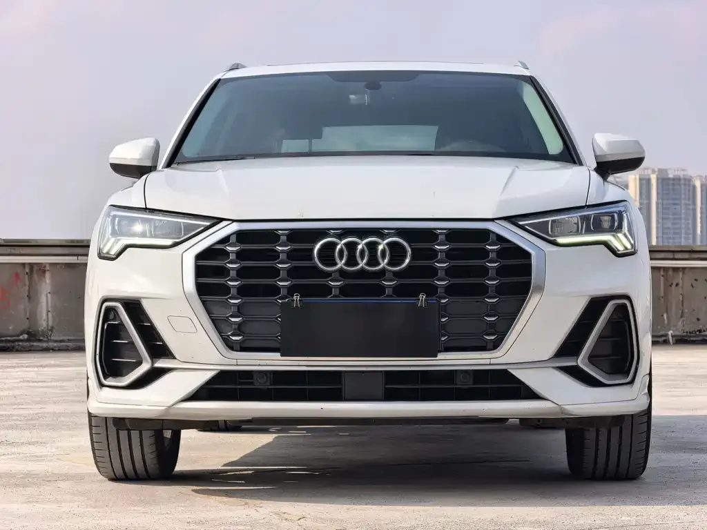 Audi Q3 — фото 5