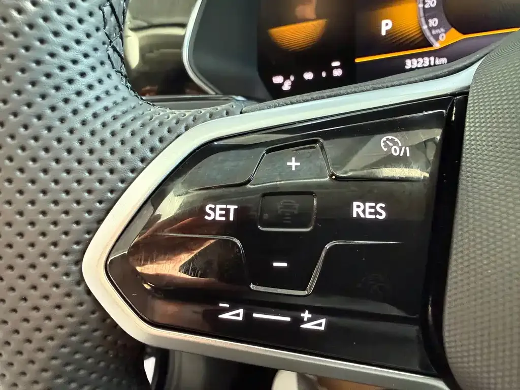 Volkswagen Passat — фото 9