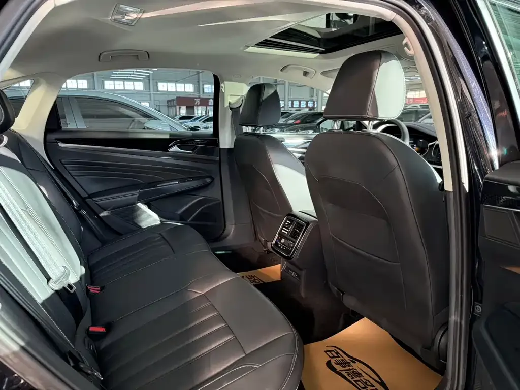 Volkswagen Passat — фото 2