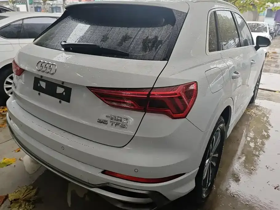 Audi Q3 — фото 10