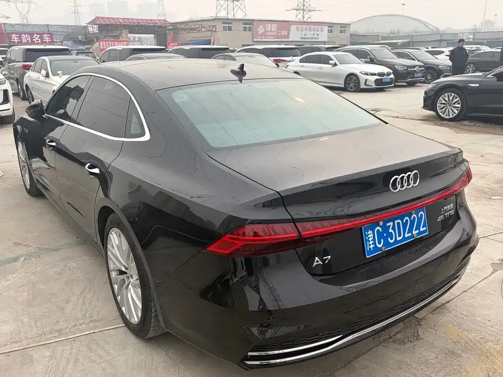 Audi A7L — фото 3