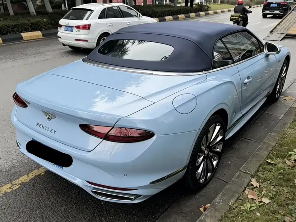 Bentley Continental PHEV — фото 8