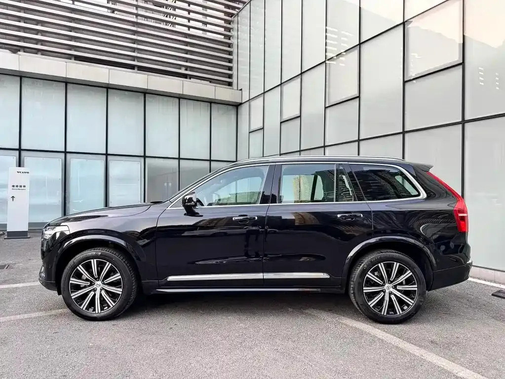 Volvo XC90 — фото 5
